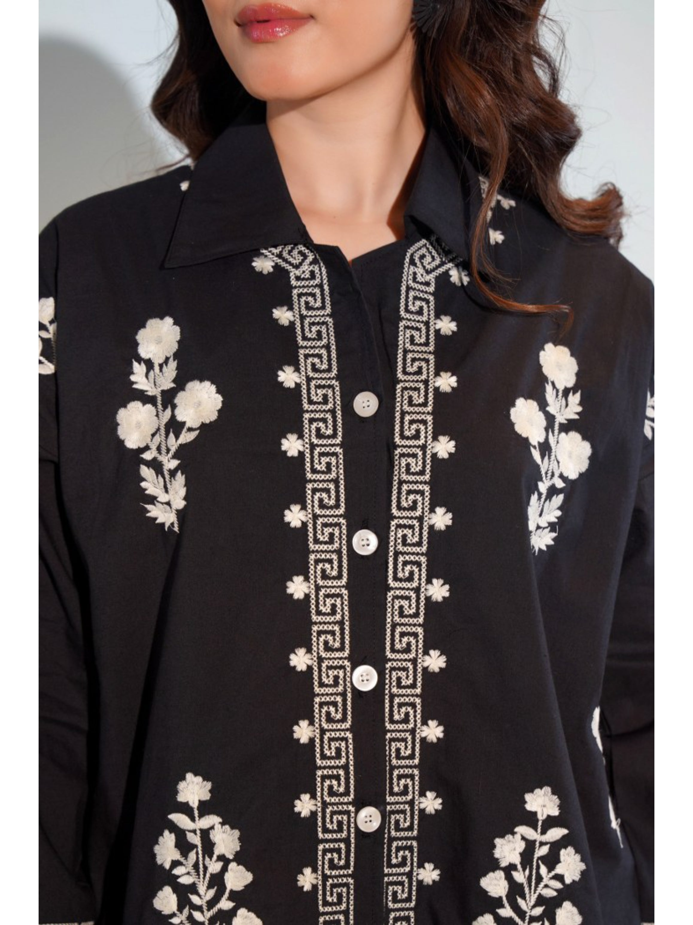 ELEGANT ABSTRACT EMBROIDERED COTTON BLACK SHIRT