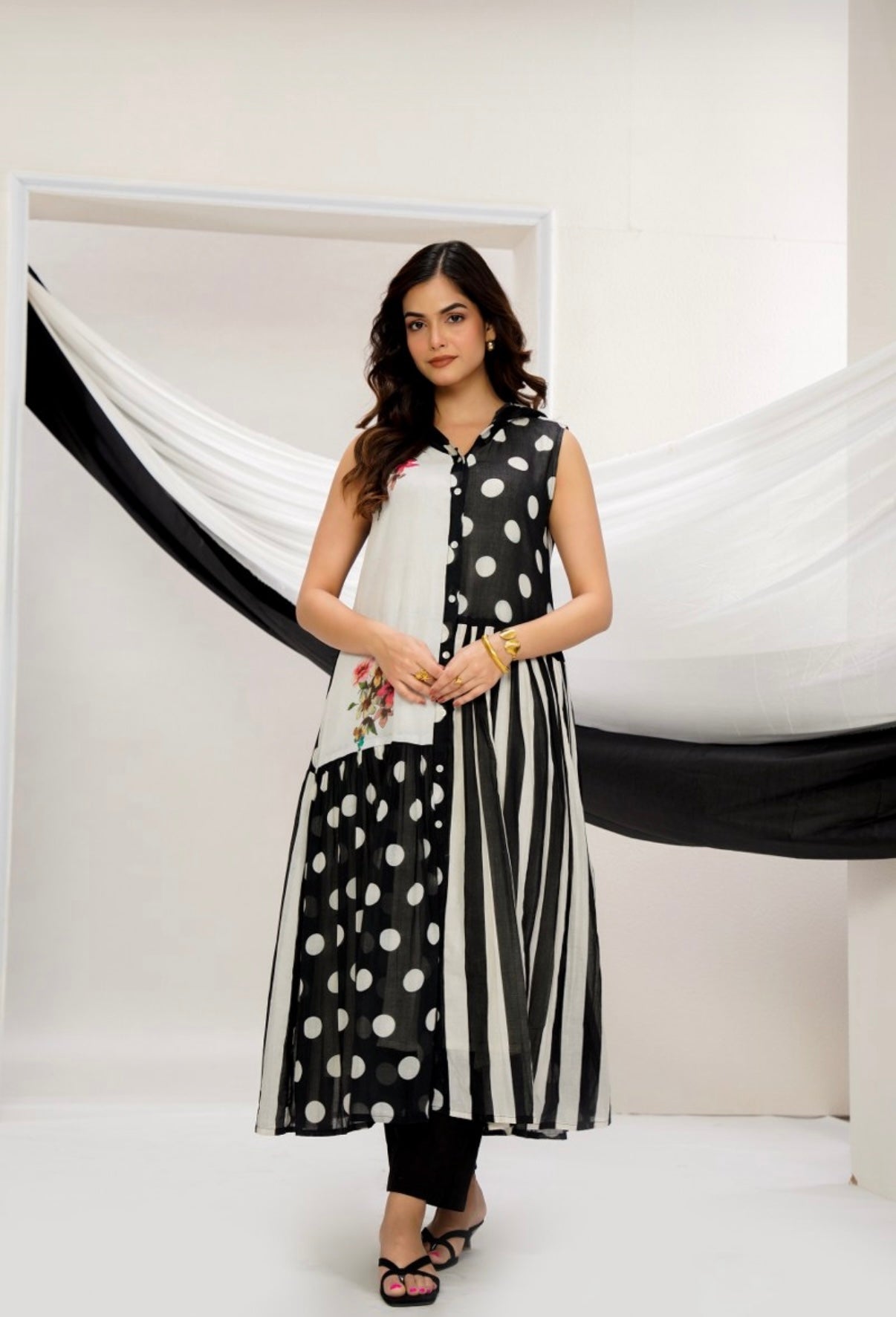 Timeless Black & White Beauty – Dots & Stripes Mal Cotton Kurta Set