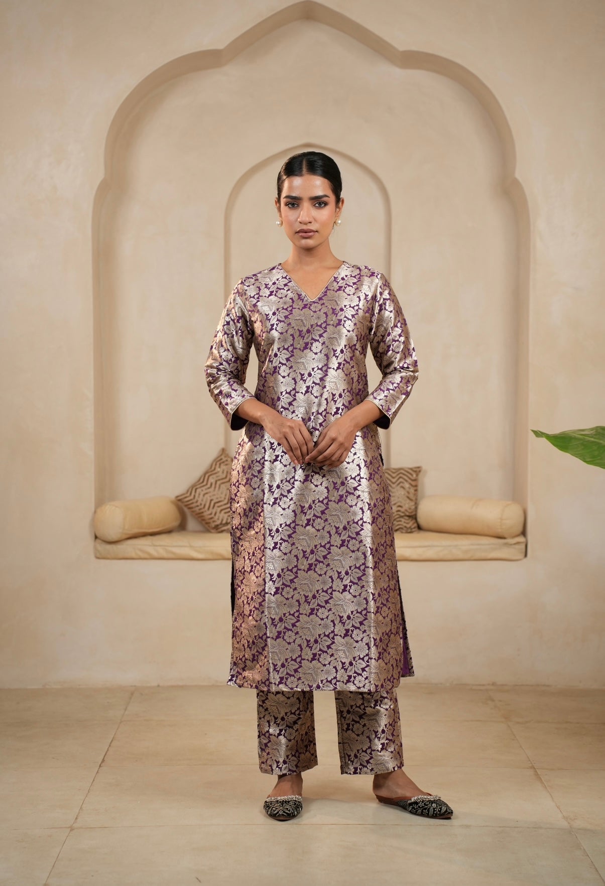 Amethyst Bloom Banarasi Kurta Set