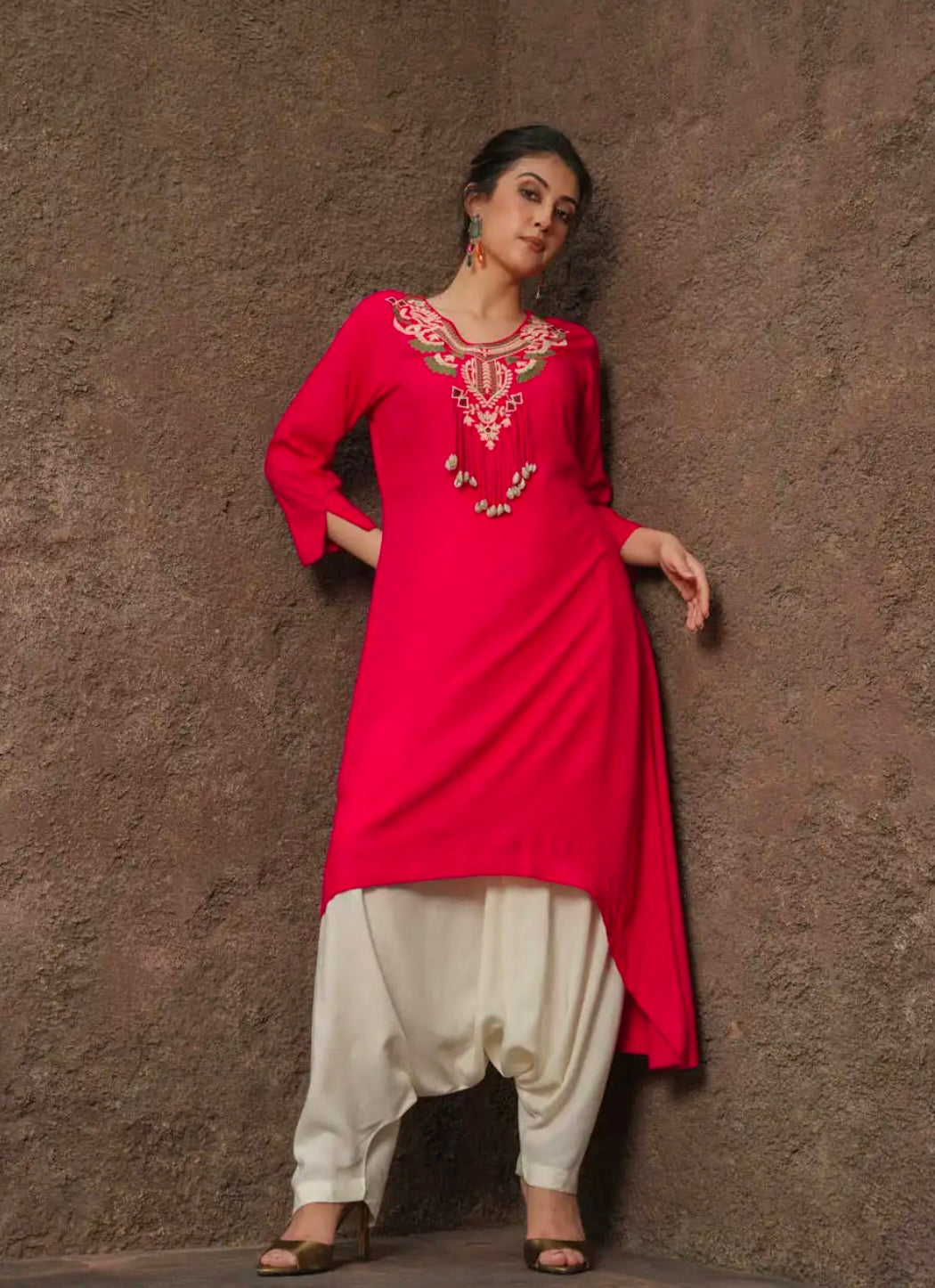 PINK EMBROIDERED KURTA SET SET WITH DHOTI