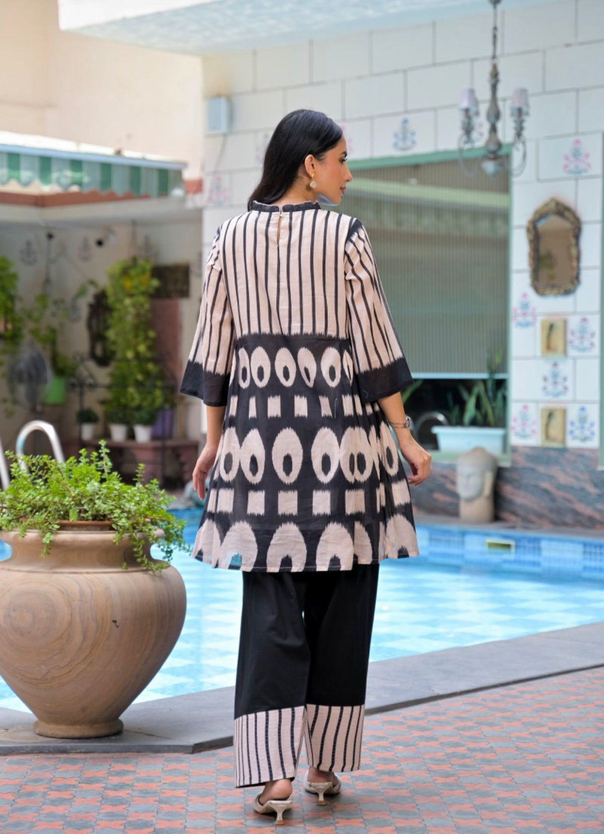Urban ikkat fusion farshi set
