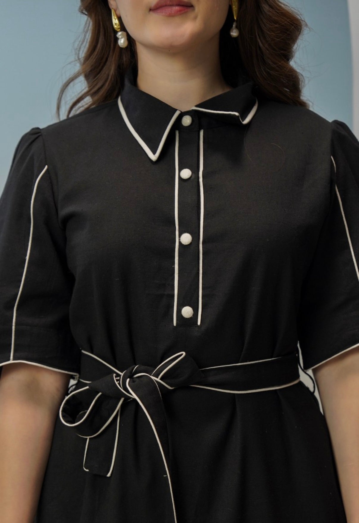 Aria Black & Ivory Modern Midi Dress