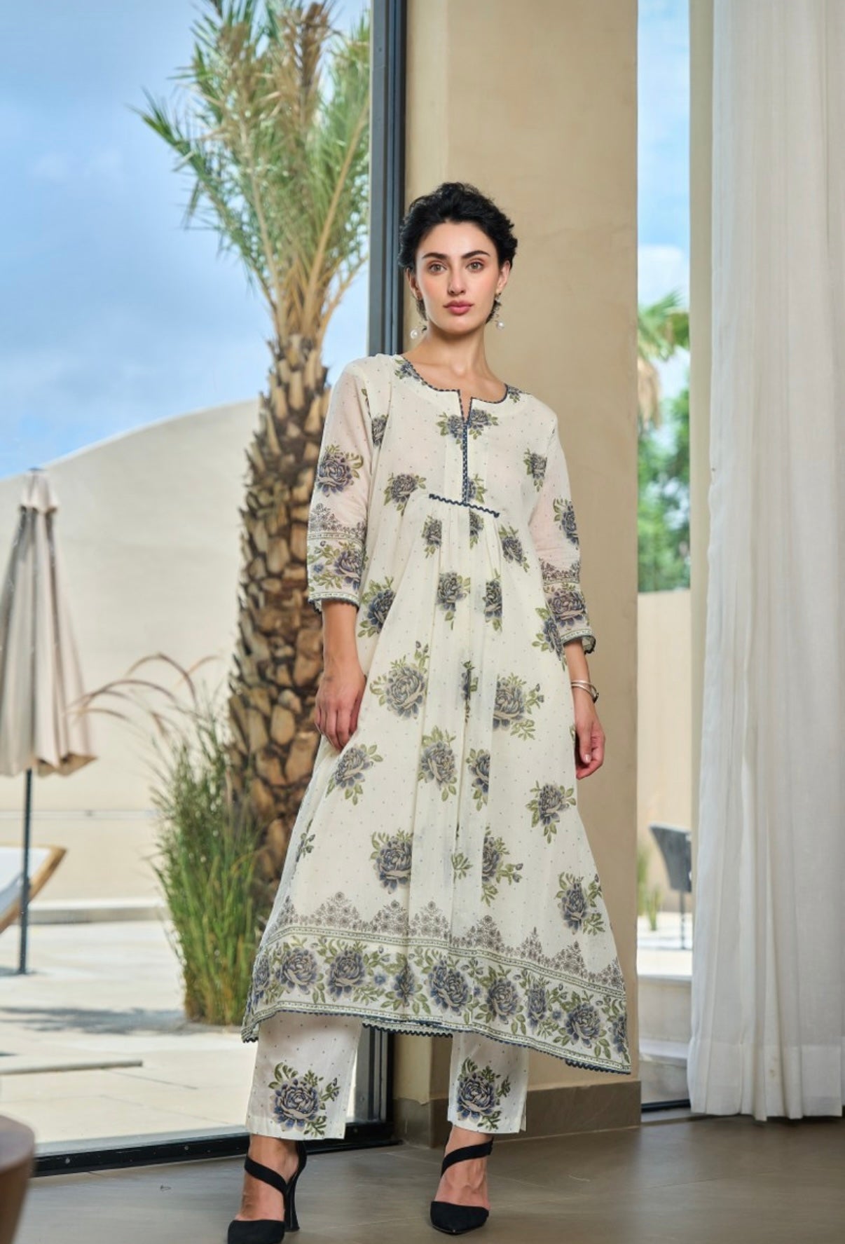 Ivory Bloom Rose Printed Kurta Set