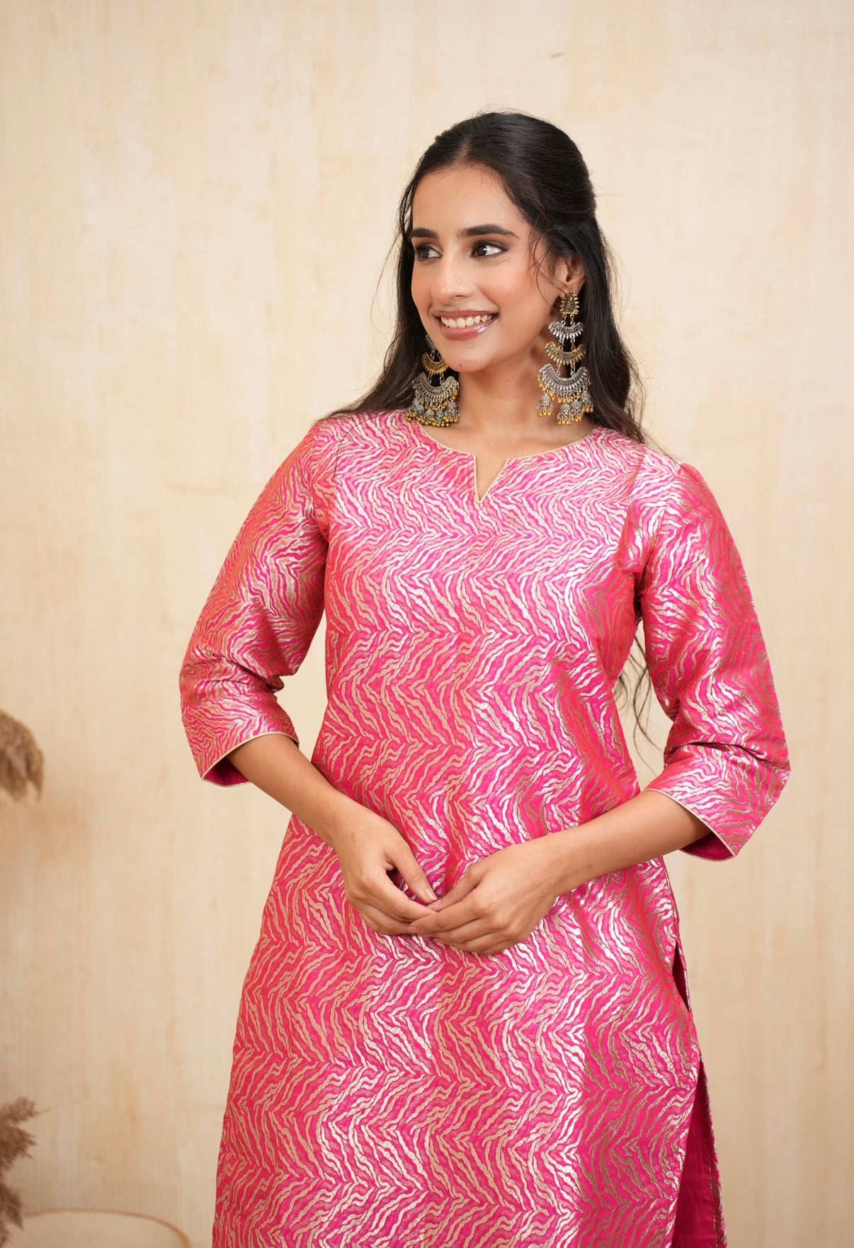 Pink Zari Glow Banarasi Kurta Set