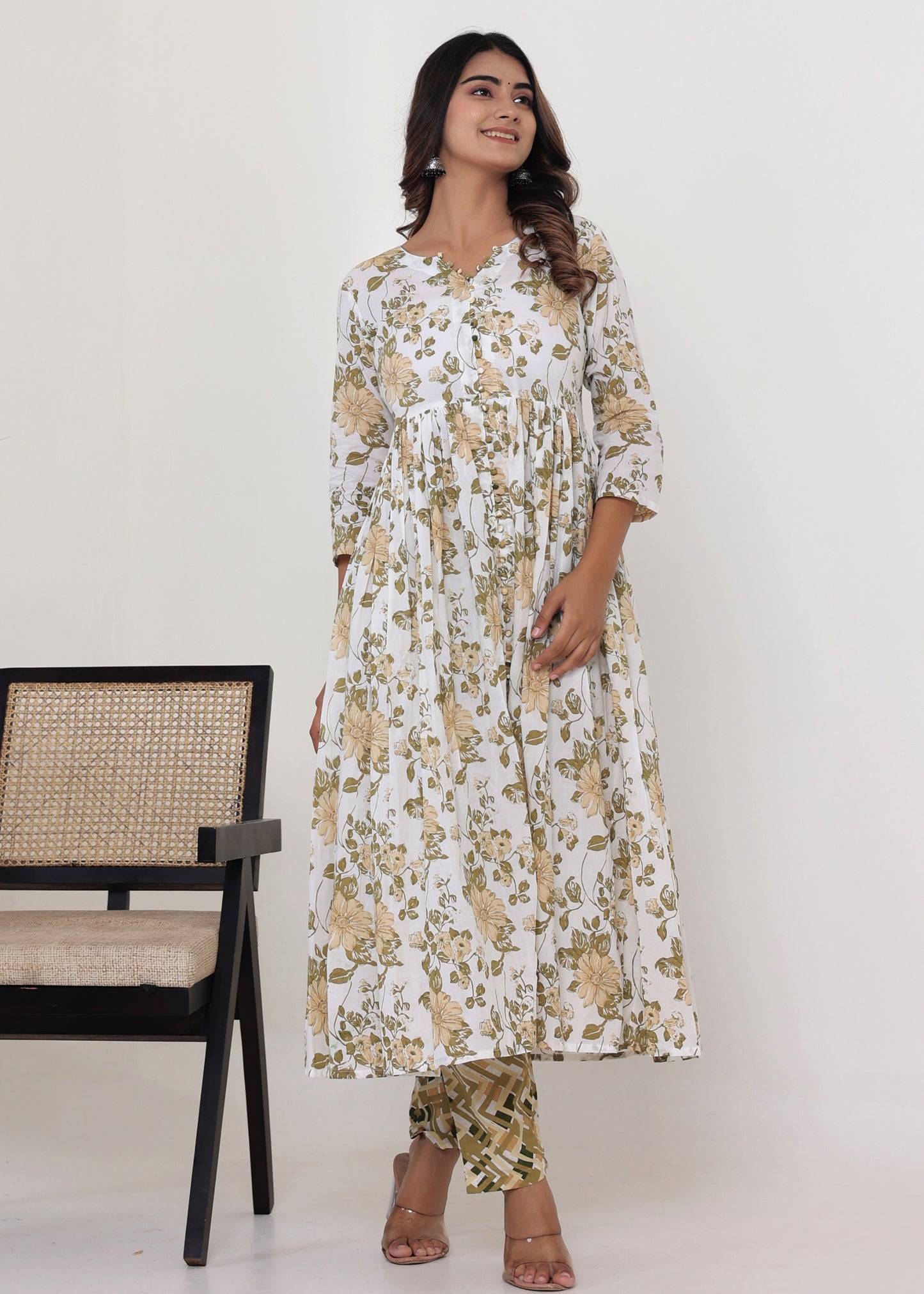 Blooming Kurta pant set Off-white