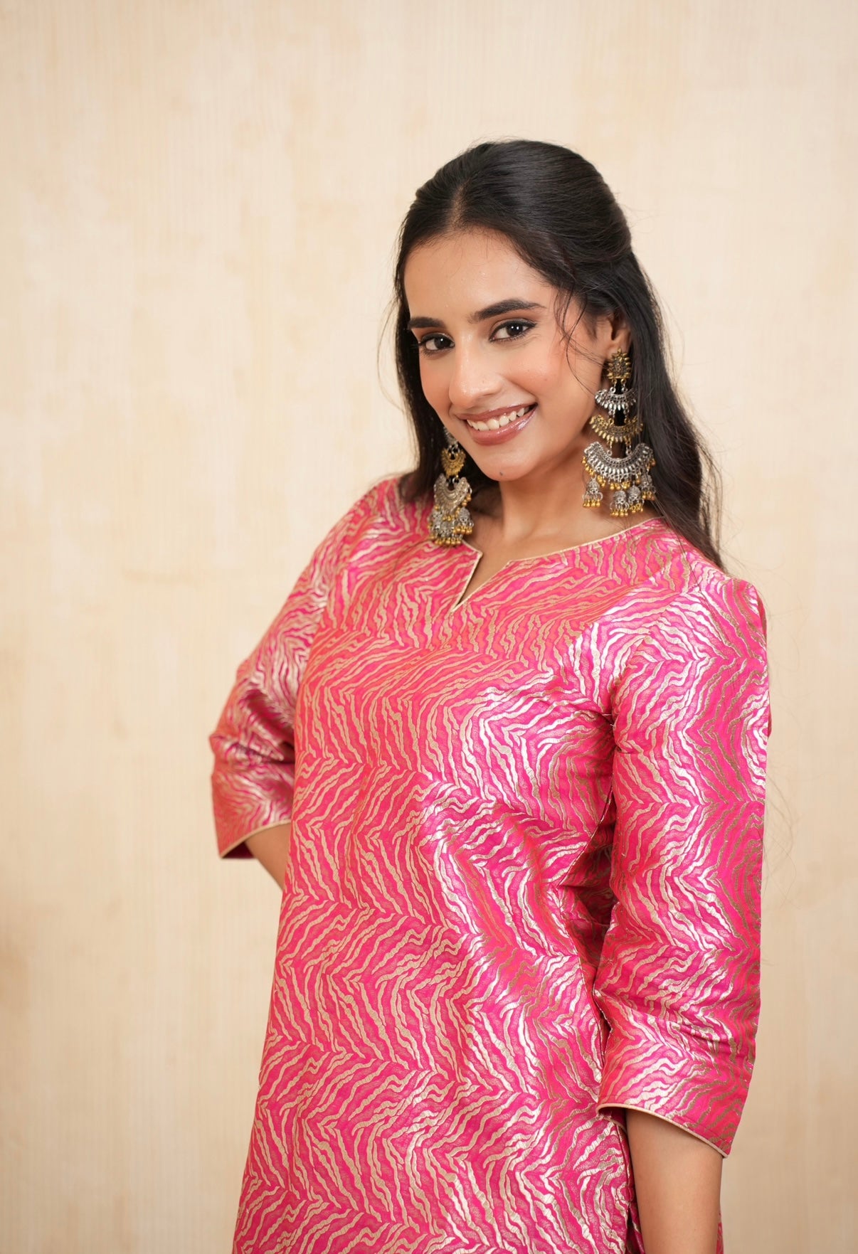 Pink Zari Glow Banarasi Kurta Set