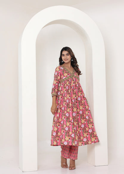 Aliya Cut in Peach floral print