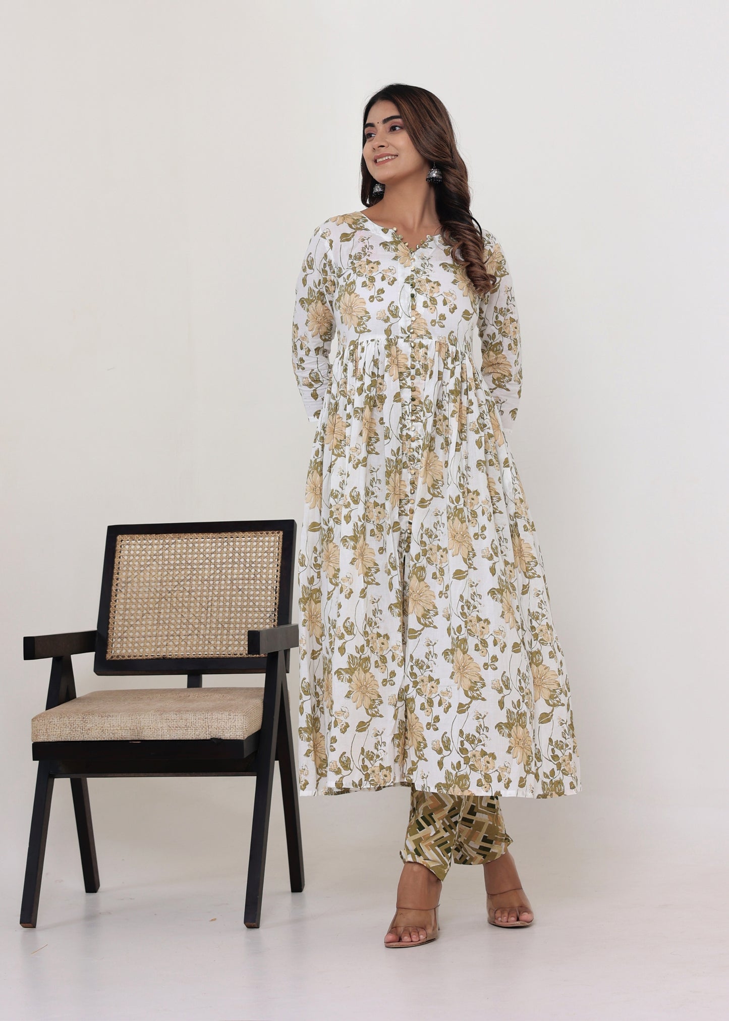 Blooming Kurta pant set Off-white