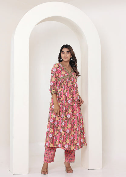 Aliya Cut in Peach floral print