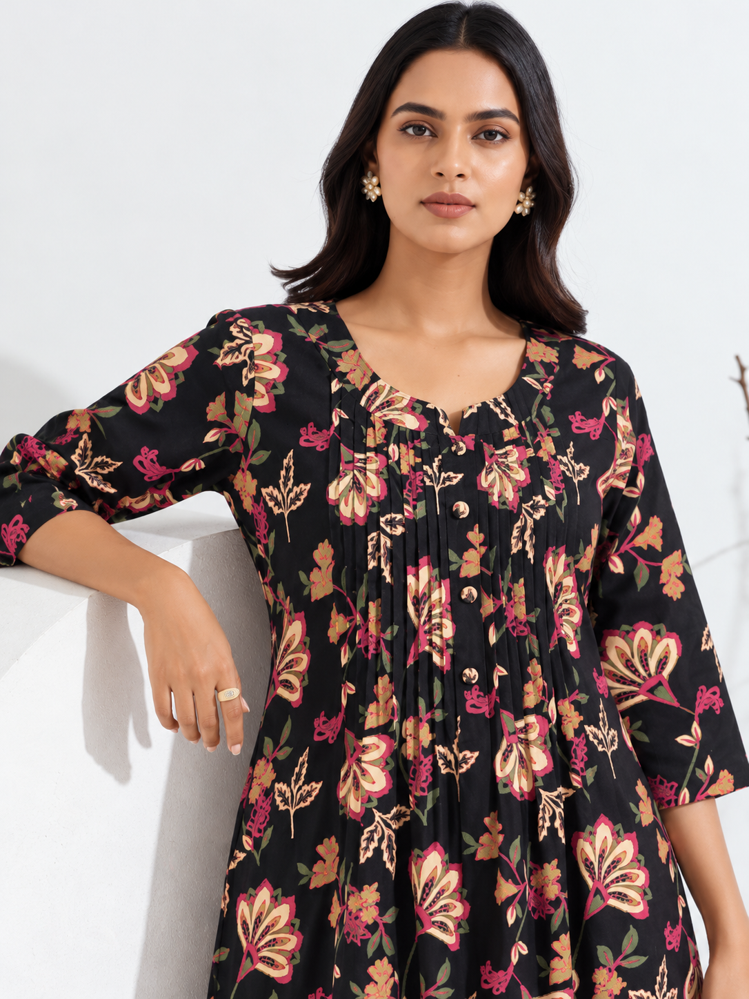 Noir petal muse kurta set