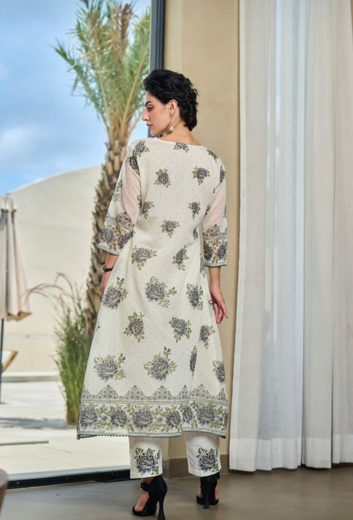 Ivory Bloom Rose Printed Kurta Set