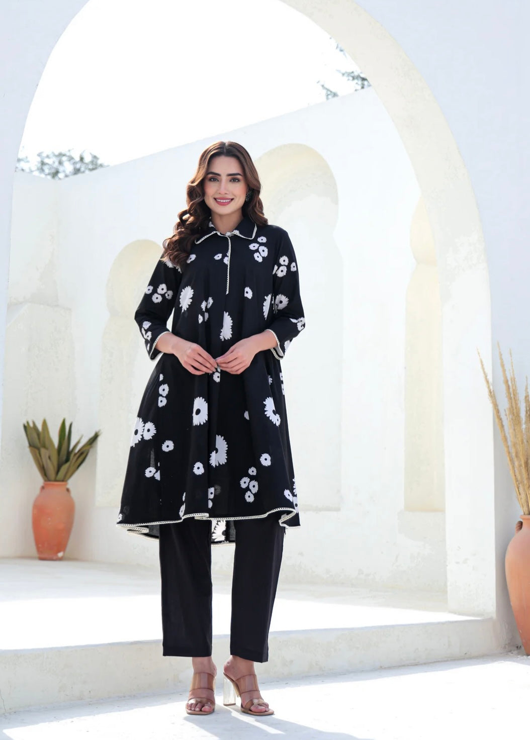 BLACK FLORAL COTTON CO-ORDS SET FOR WOMEN STYLISH A-LINE KURTA WITH PANTS