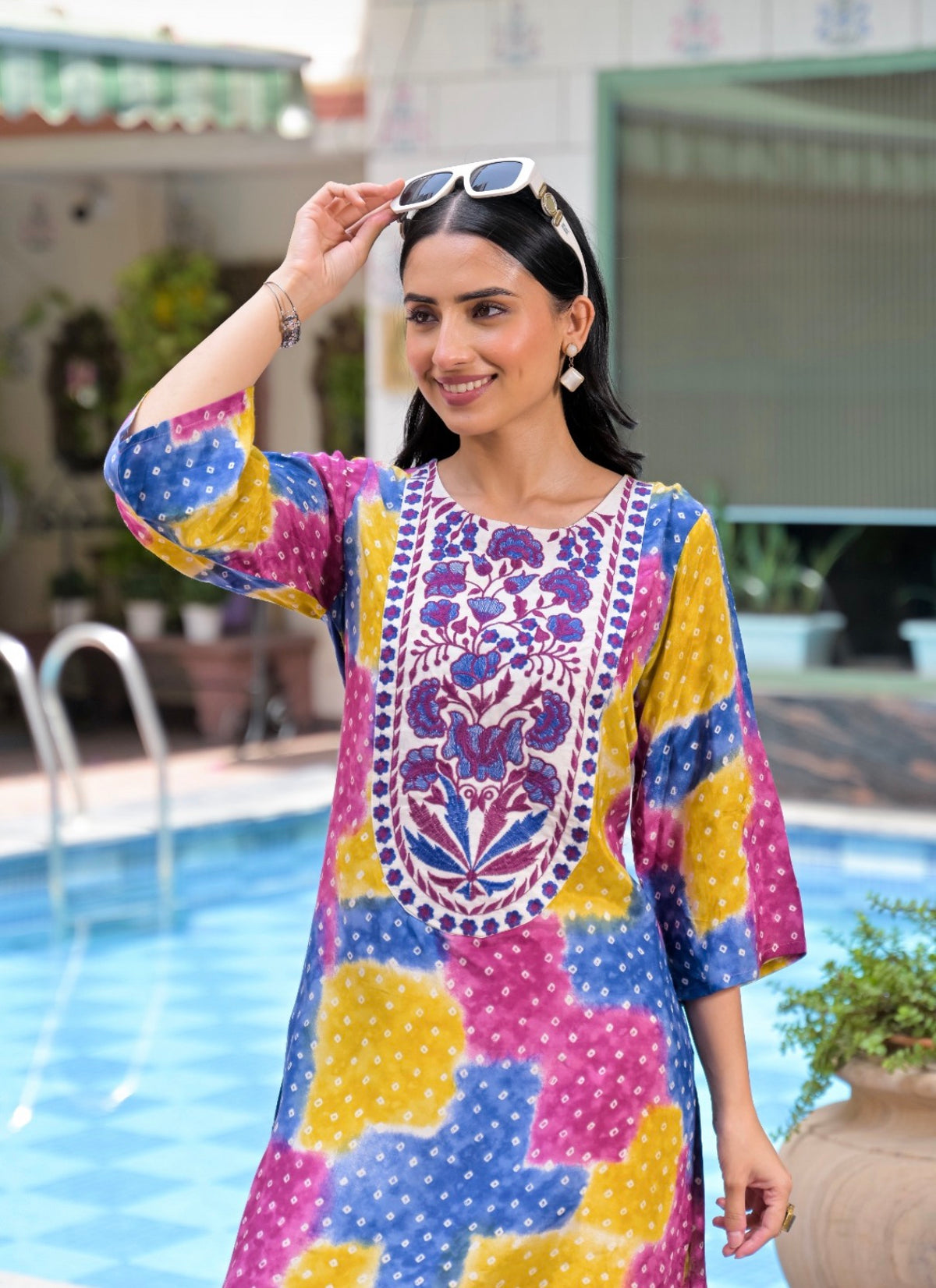 Prismatic bandhani artisanal farshi set