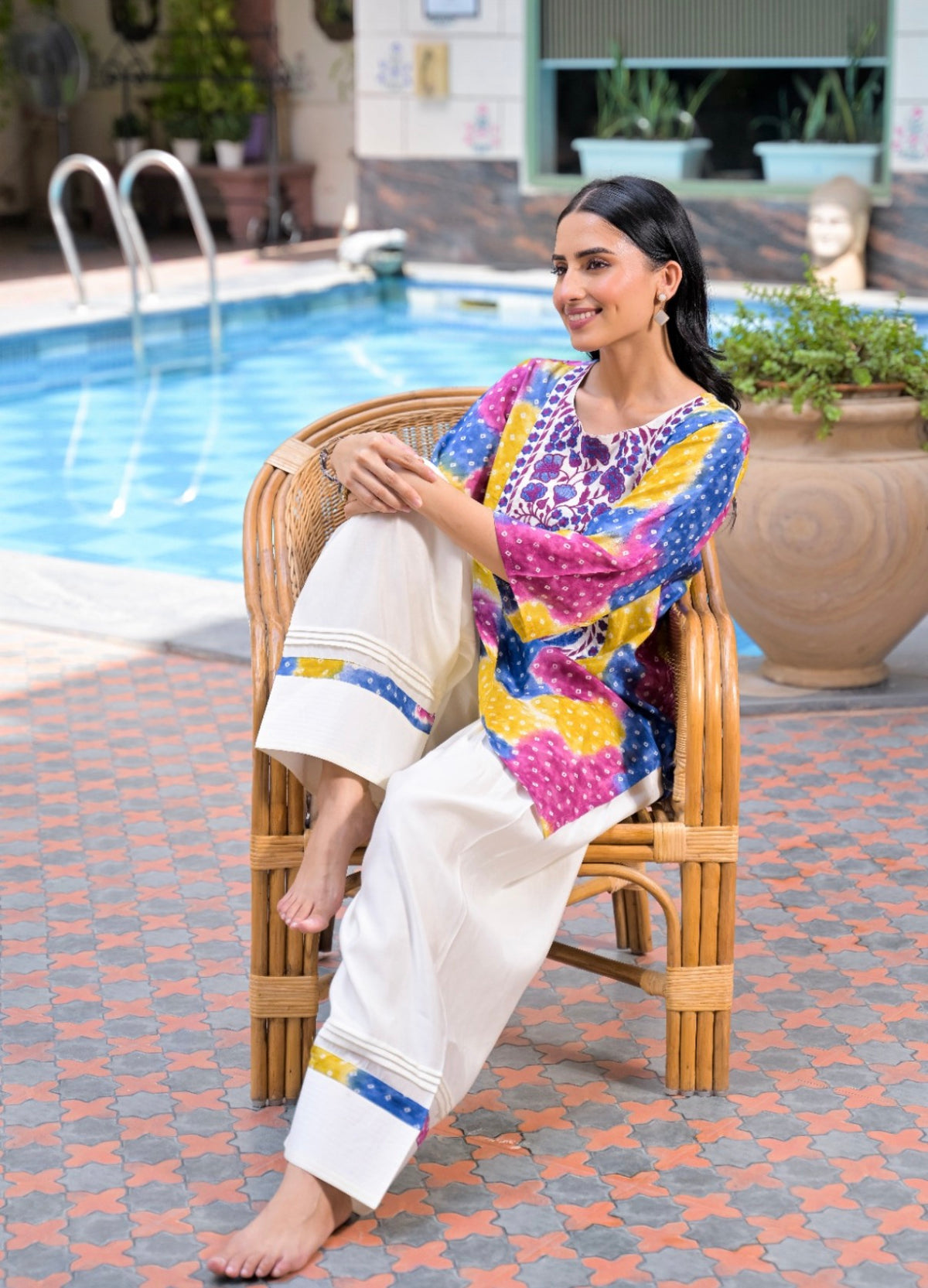 Prismatic bandhani artisanal farshi set