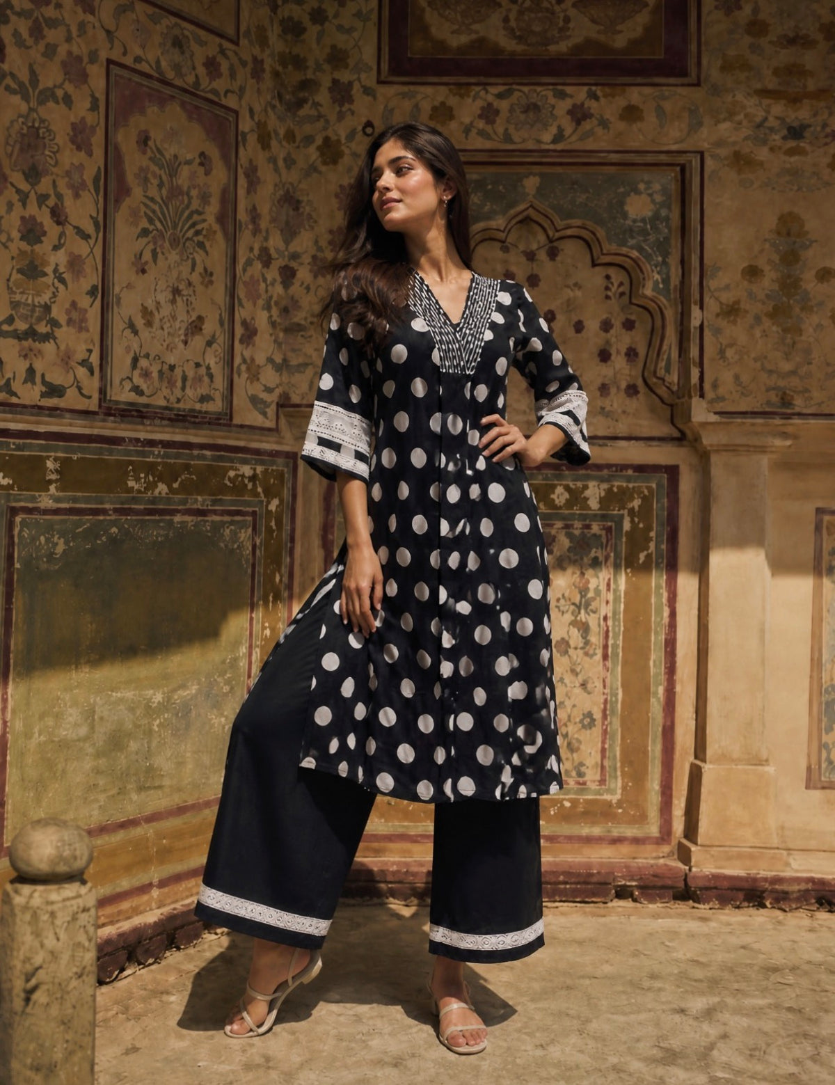 Classic polka noir grace kurta set