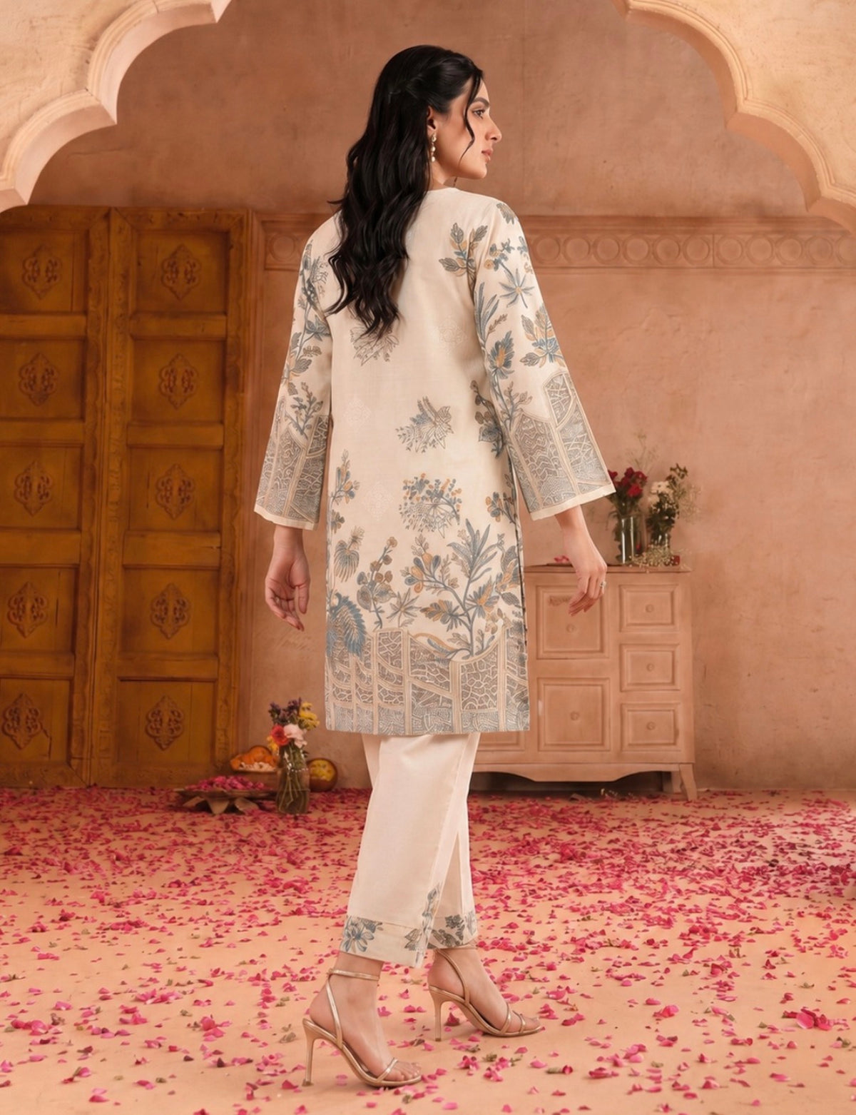 Vintage bloom elegance kurta set