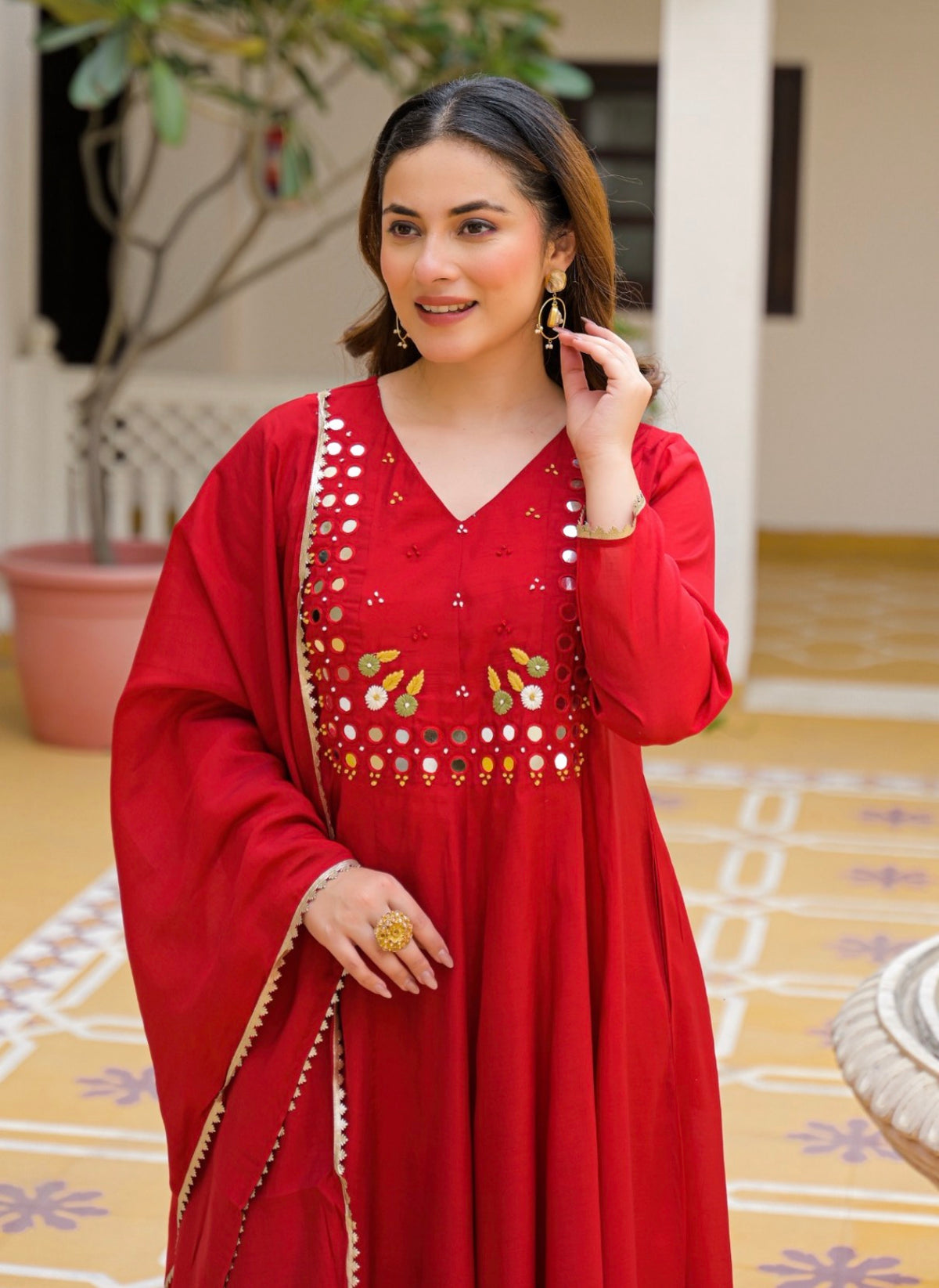 Scarlet charm ethnic suit set