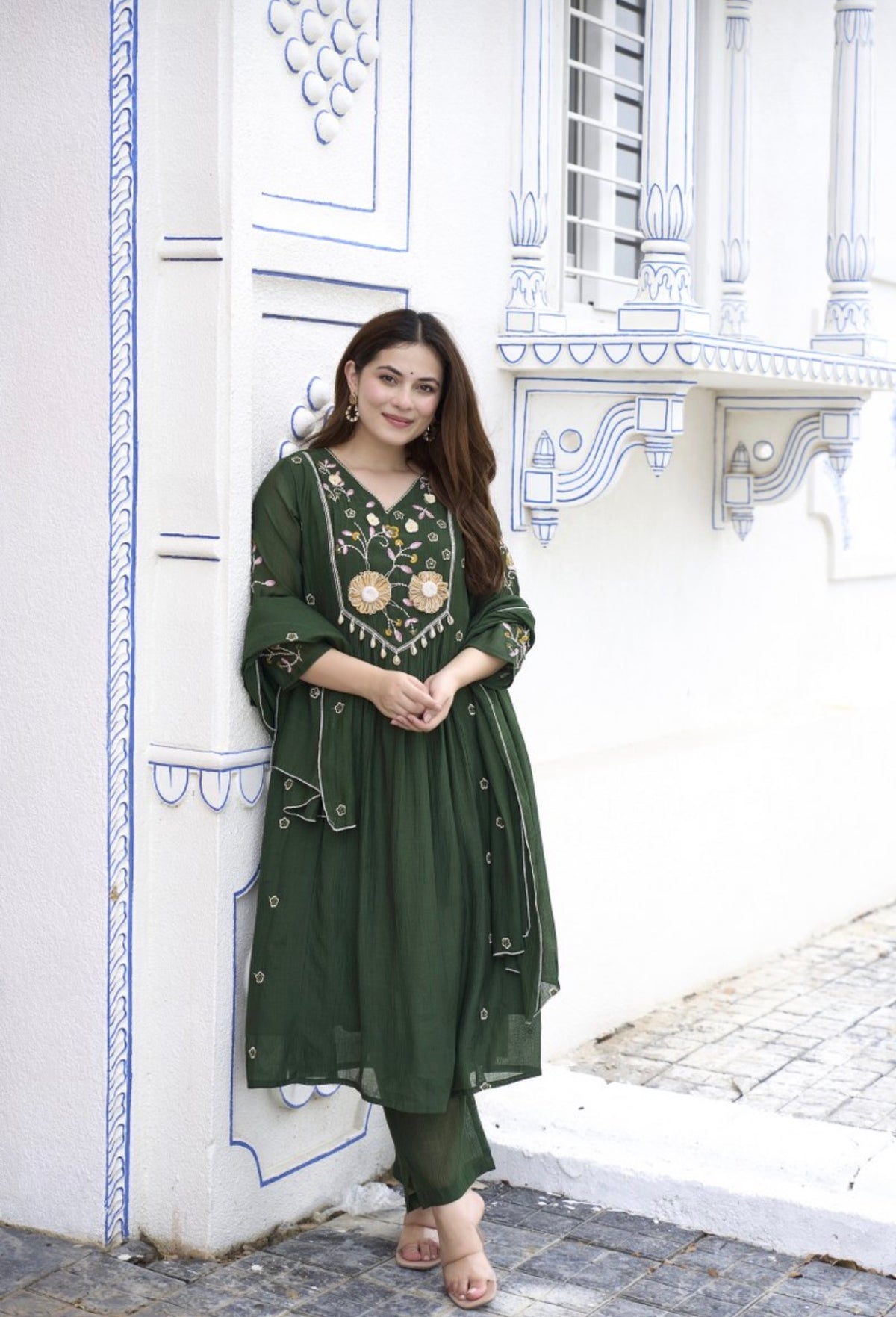 Emerald meadow embroidered suit set