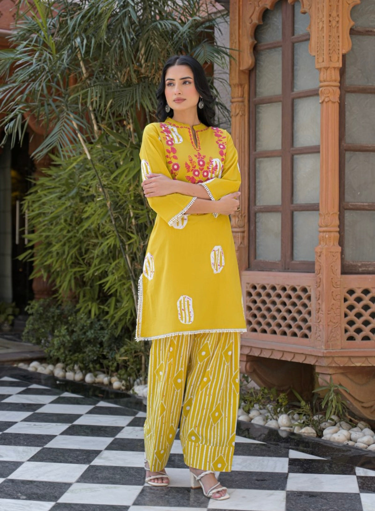 Gulabi Bahaar Ethnic Co-ord Set